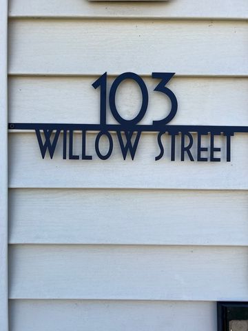 103 Willow Street, Park Forest, IL 60466