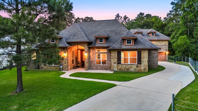 42 Brookefield Circle, Magnolia, TX 77355