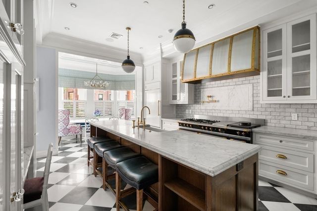 292 Marlborough Street, Boston, MA 02116