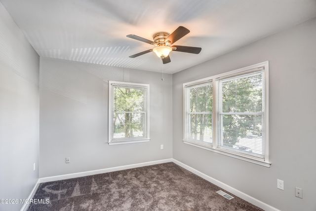 8 Colonial Court, Jackson, NJ 08527