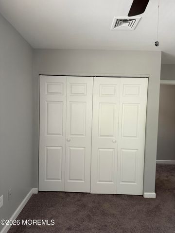 8 Colonial Court, Jackson, NJ 08527