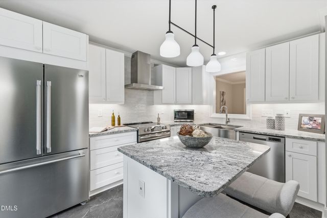 7523 Wellesley Park S, Raleigh, NC 27615