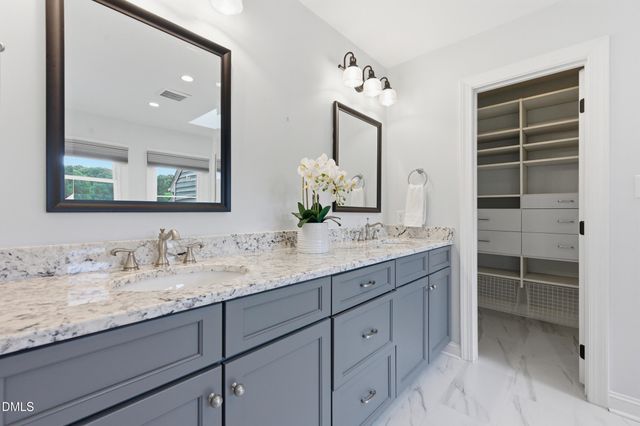 7523 Wellesley Park S, Raleigh, NC 27615