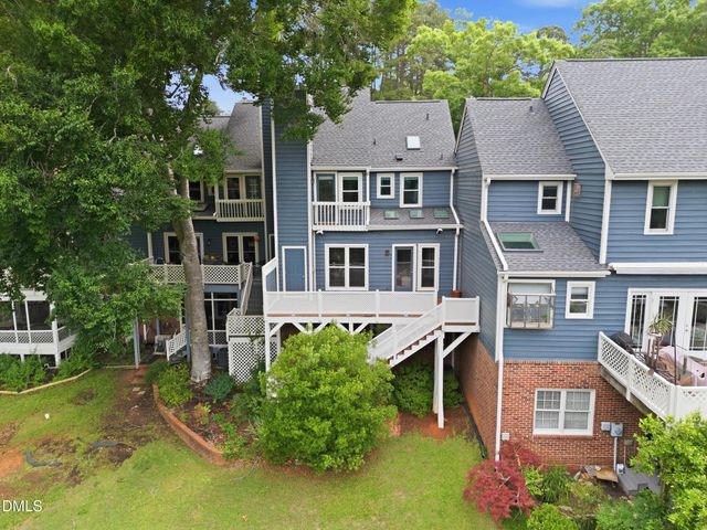 7523 Wellesley Park S, Raleigh, NC 27615