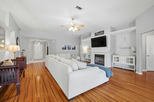 7237 Brinkley Street, Navarre, FL 32566