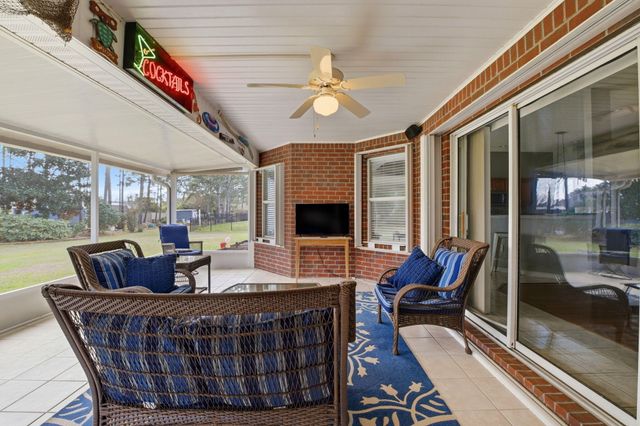 7237 Brinkley Street, Navarre, FL 32566