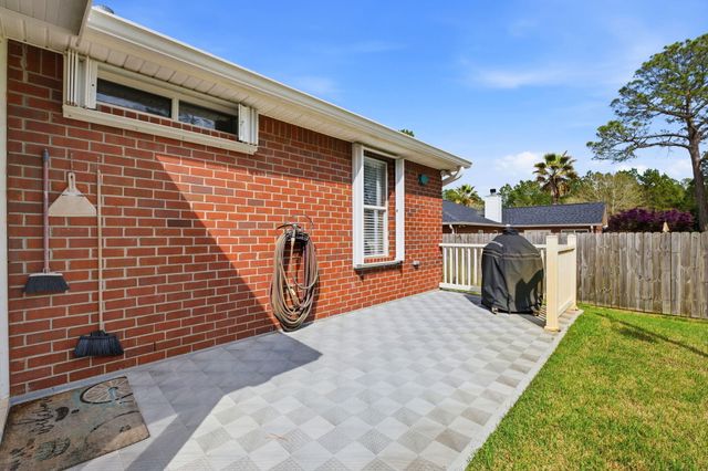 7237 Brinkley Street, Navarre, FL 32566