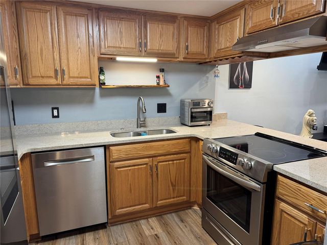 1775 CUPECOY CIRCLE 4, Lutz, FL 33558