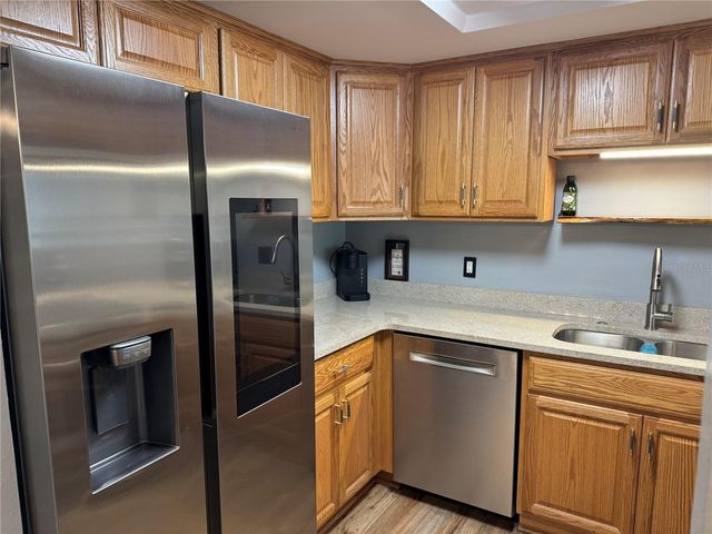 1775 CUPECOY CIRCLE 4, Lutz, FL 33558