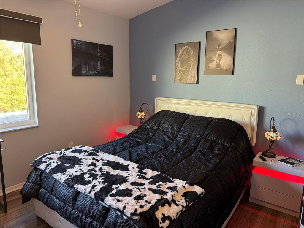 Image 20 of property listing at 1775 CUPECOY CIRCLE 4, Lutz, FL 33558