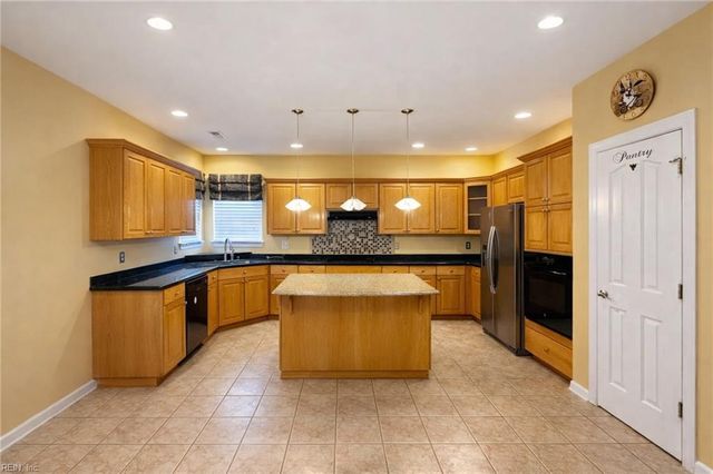 3821 Boysenberry CT, Virginia Beach, VA 23456