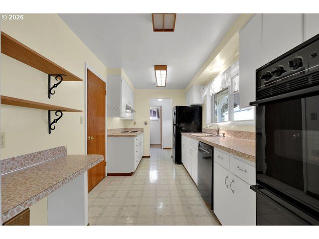 117 ALLEN Ave, Springfield, OR 97477