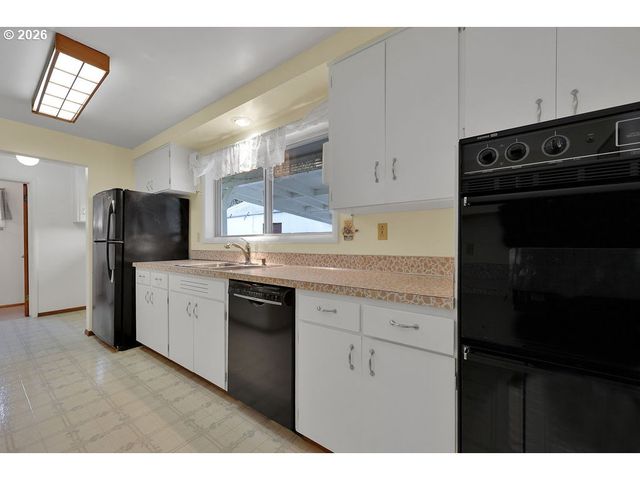 117 ALLEN Ave, Springfield, OR 97477