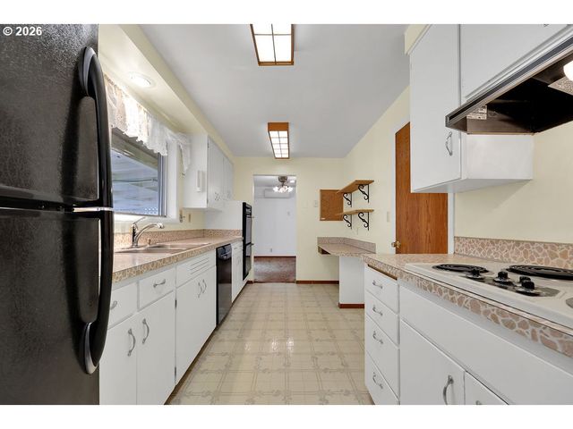 117 ALLEN Ave, Springfield, OR 97477