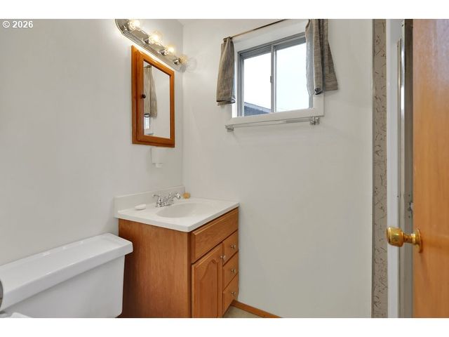 117 ALLEN Ave, Springfield, OR 97477