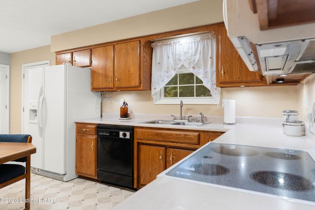 241 Emma Ct, Mt Washington, KY 40047