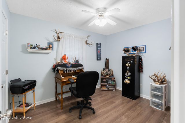 241 Emma Ct, Mt Washington, KY 40047