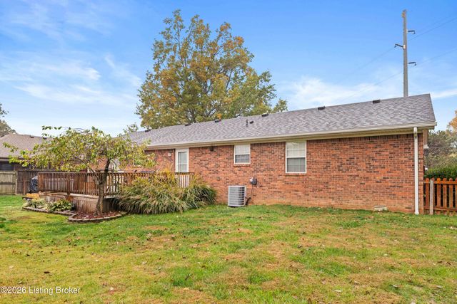 241 Emma Ct, Mt Washington, KY 40047