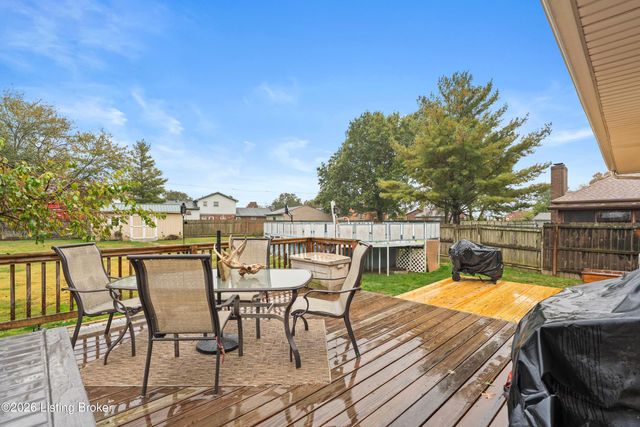 241 Emma Ct, Mt Washington, KY 40047