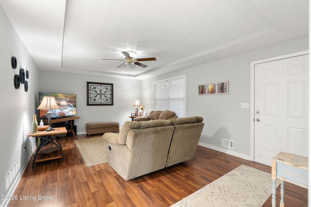 241 Emma Ct, Mt Washington, KY 40047