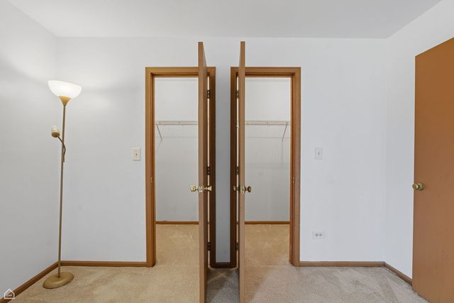 627 Virginia Road 112, Crystal Lake, IL 60014