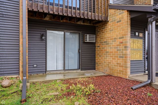 627 Virginia Road 112, Crystal Lake, IL 60014