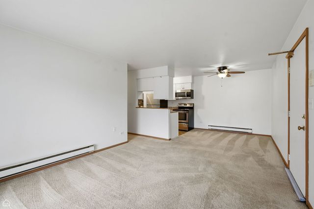 627 Virginia Road 112, Crystal Lake, IL 60014