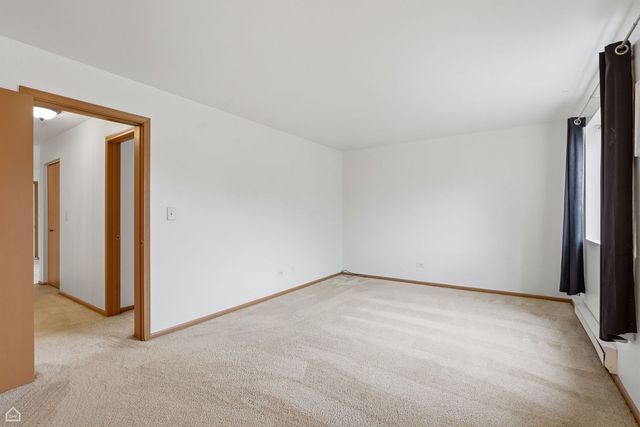 627 Virginia Road 112, Crystal Lake, IL 60014