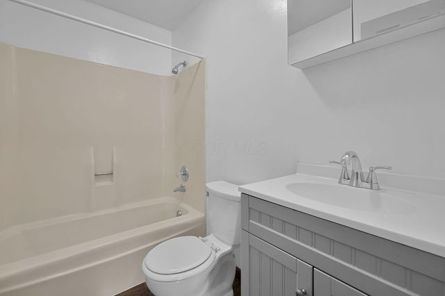 53 Neil Street, Delaware, OH 43015