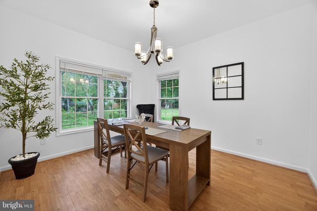 404 QUEENS COLONY HIGH RD, Stevensville, MD 21666