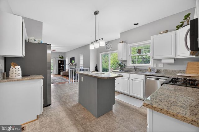 404 QUEENS COLONY HIGH RD, Stevensville, MD 21666