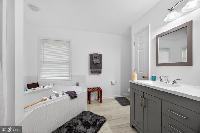 404 QUEENS COLONY HIGH RD, Stevensville, MD 21666
