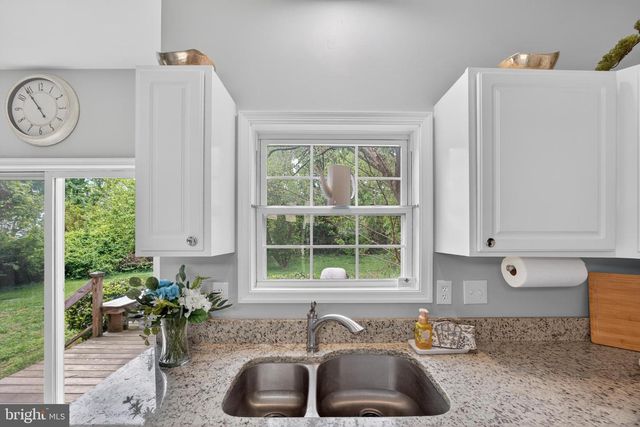 404 QUEENS COLONY HIGH RD, Stevensville, MD 21666