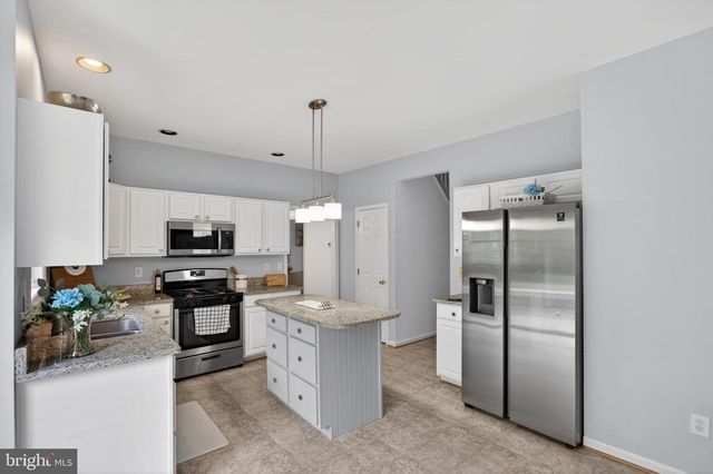404 QUEENS COLONY HIGH RD, Stevensville, MD 21666