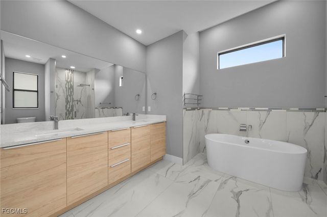 1201 SW 8th PL, Cape Coral, FL 33991