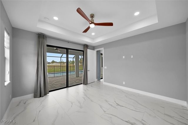 1201 SW 8th PL, Cape Coral, FL 33991