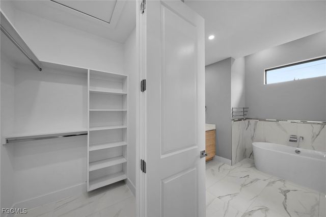 1201 SW 8th PL, Cape Coral, FL 33991