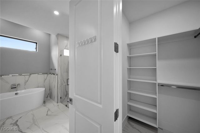 1201 SW 8th PL, Cape Coral, FL 33991