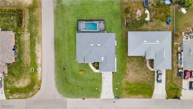 1201 SW 8th PL, Cape Coral, FL 33991