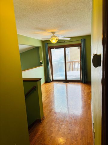 5187 Heath Avenue N, Oakdale, MN 55128