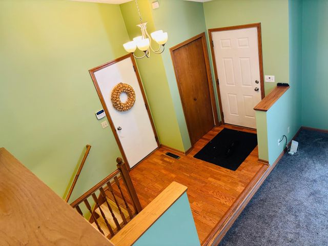 5187 Heath Avenue N, Oakdale, MN 55128