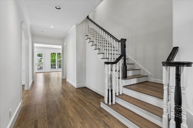 1110 Anderson Street, Bellaire, TX 77401