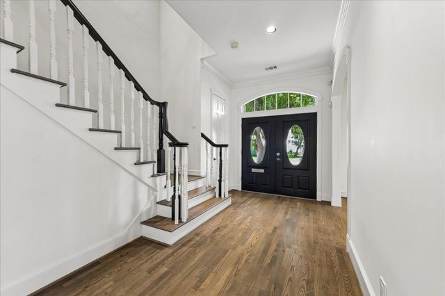 1110 Anderson Street, Bellaire, TX 77401