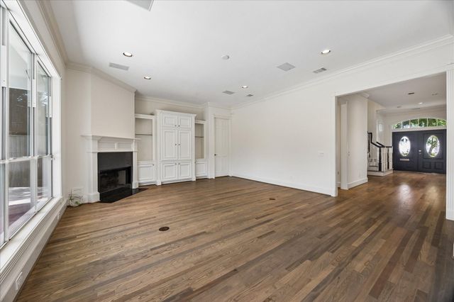 1110 Anderson Street, Bellaire, TX 77401
