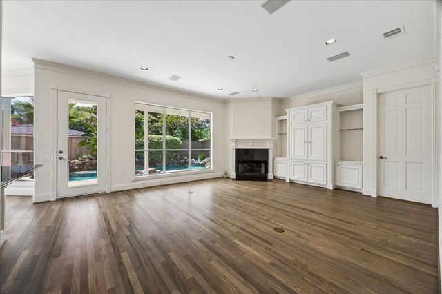 1110 Anderson Street, Bellaire, TX 77401