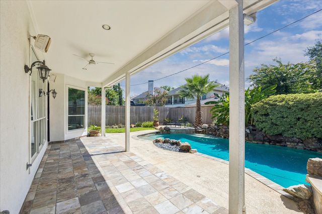 1110 Anderson Street, Bellaire, TX 77401