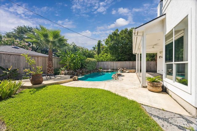 1110 Anderson Street, Bellaire, TX 77401