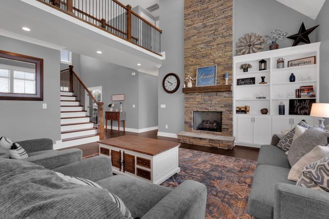 260 Lookout Dr, Winchester, TN 37398