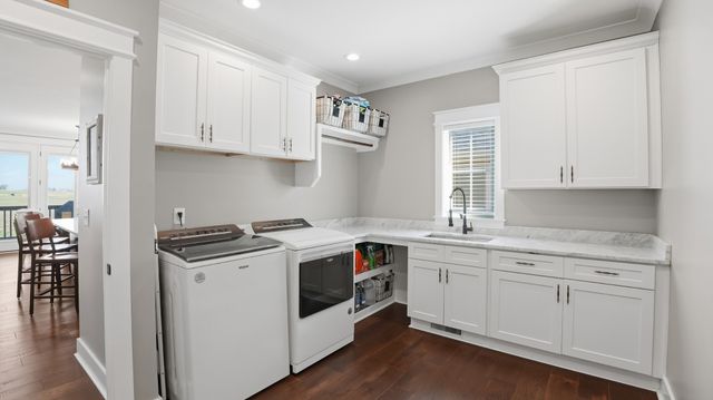 260 Lookout Dr, Winchester, TN 37398