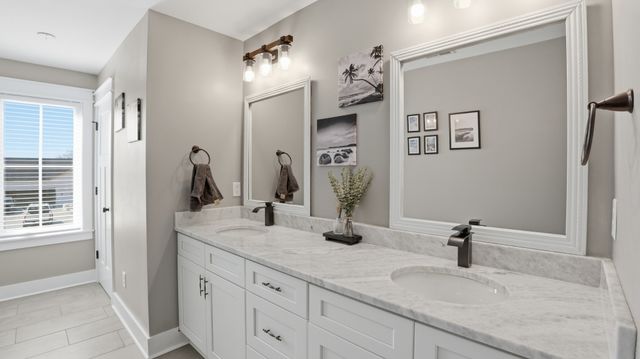 260 Lookout Dr, Winchester, TN 37398